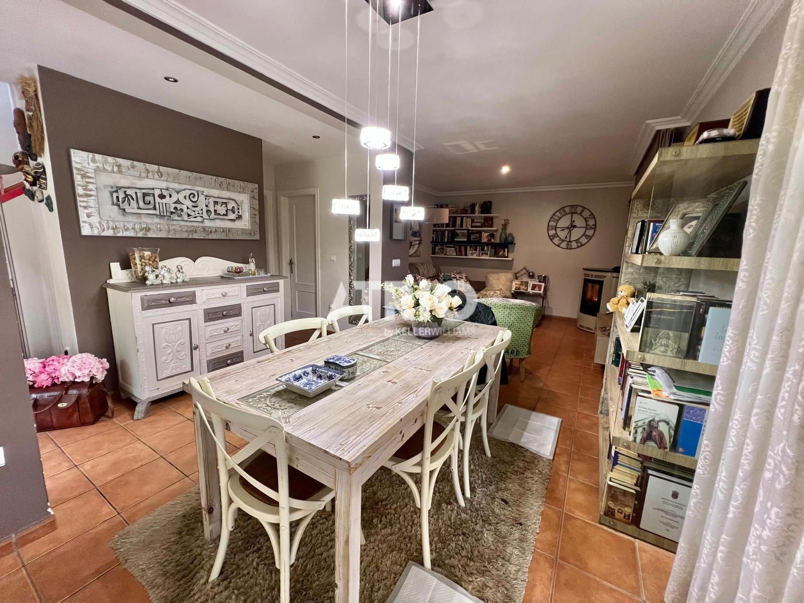 chalet en arcos-de-la-llana ·  360000€