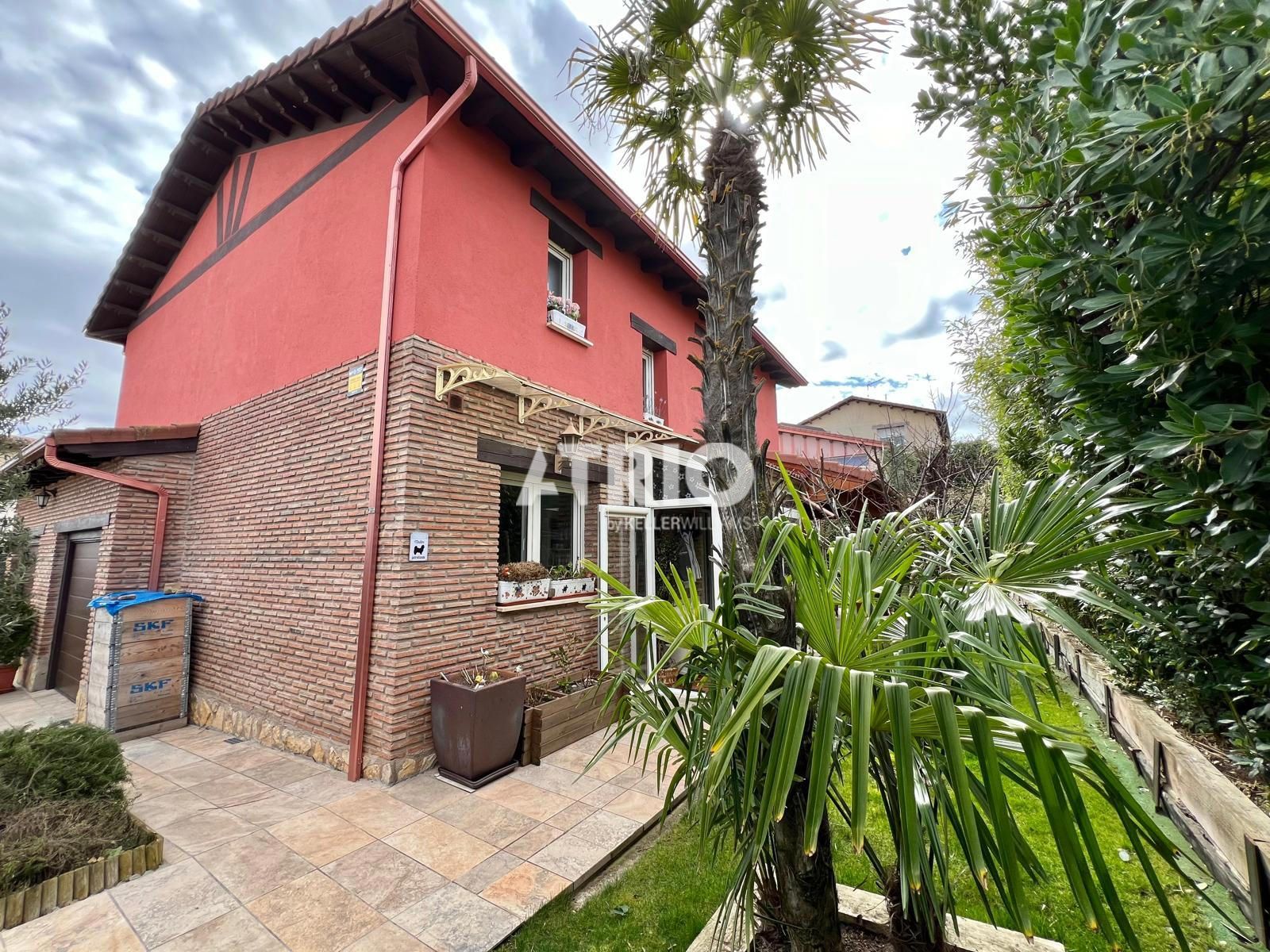 chalet en arcos-de-la-llana ·  360000€