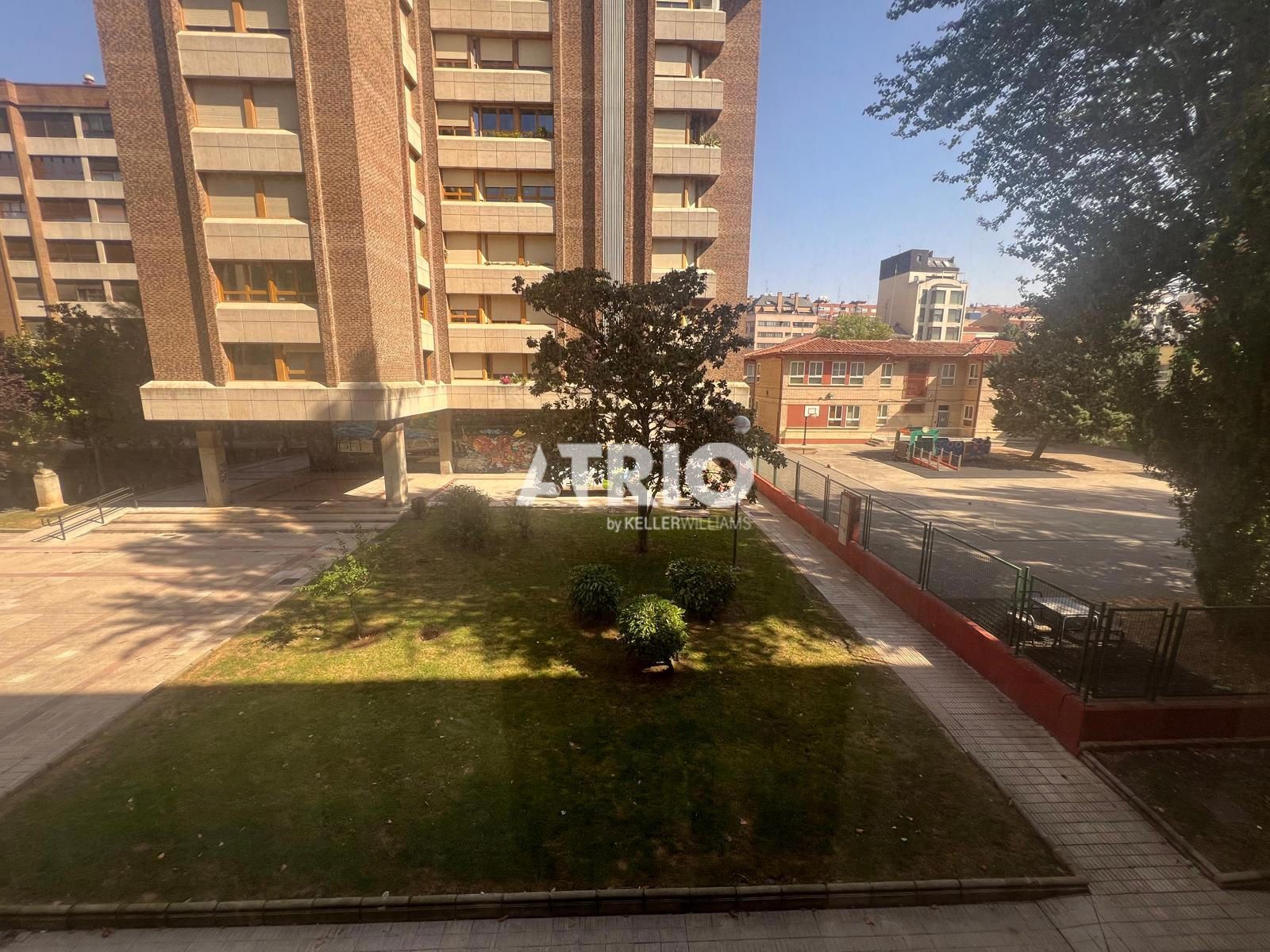 pisos en burgos ·  750€