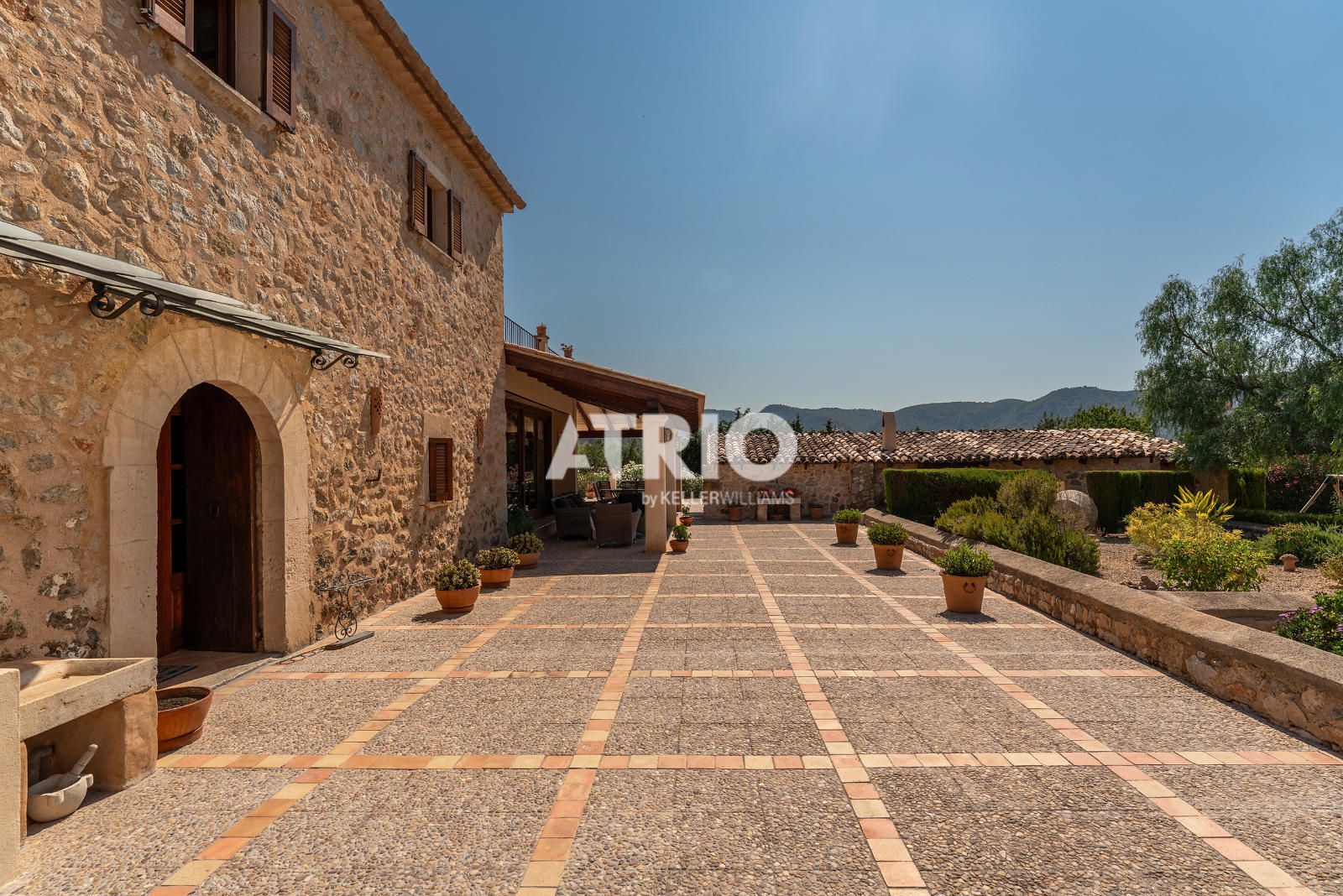 chalet en calvia · calvia-pueblo 2800000€