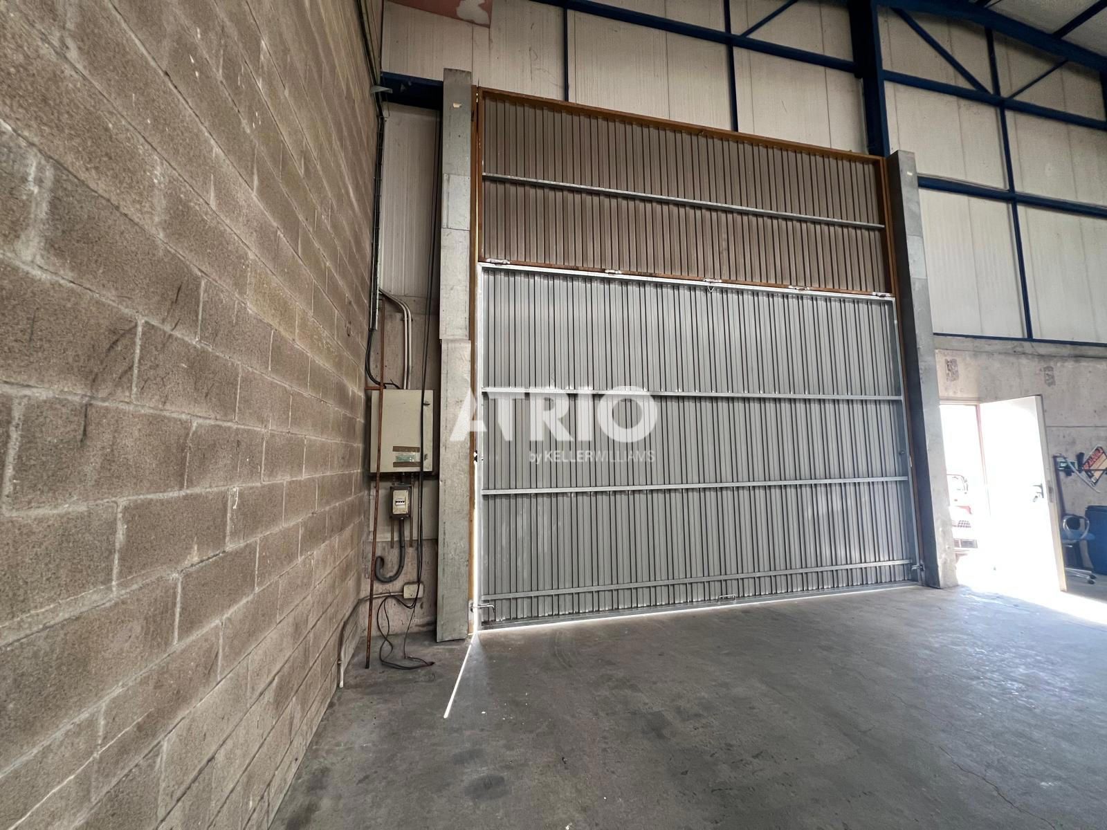 nave-industrial en burgos · universidades-3 €