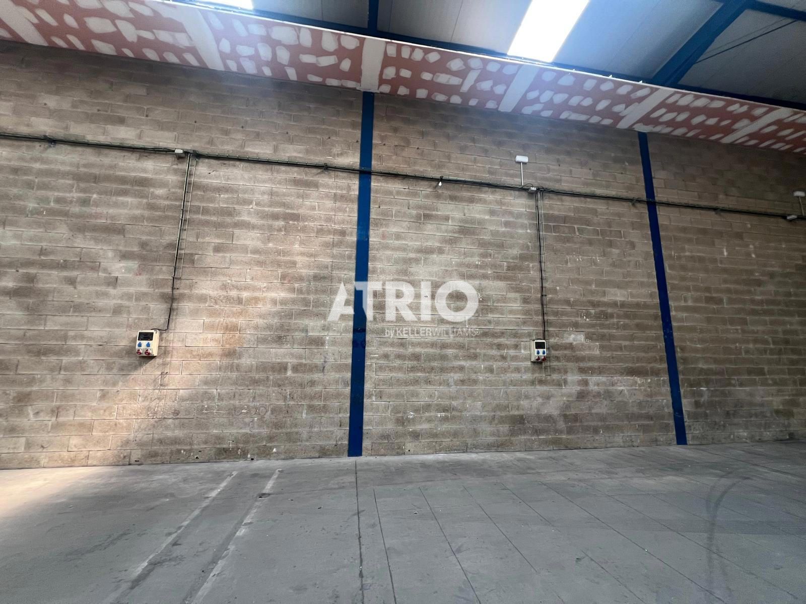 nave-industrial en burgos · universidades-3 €
