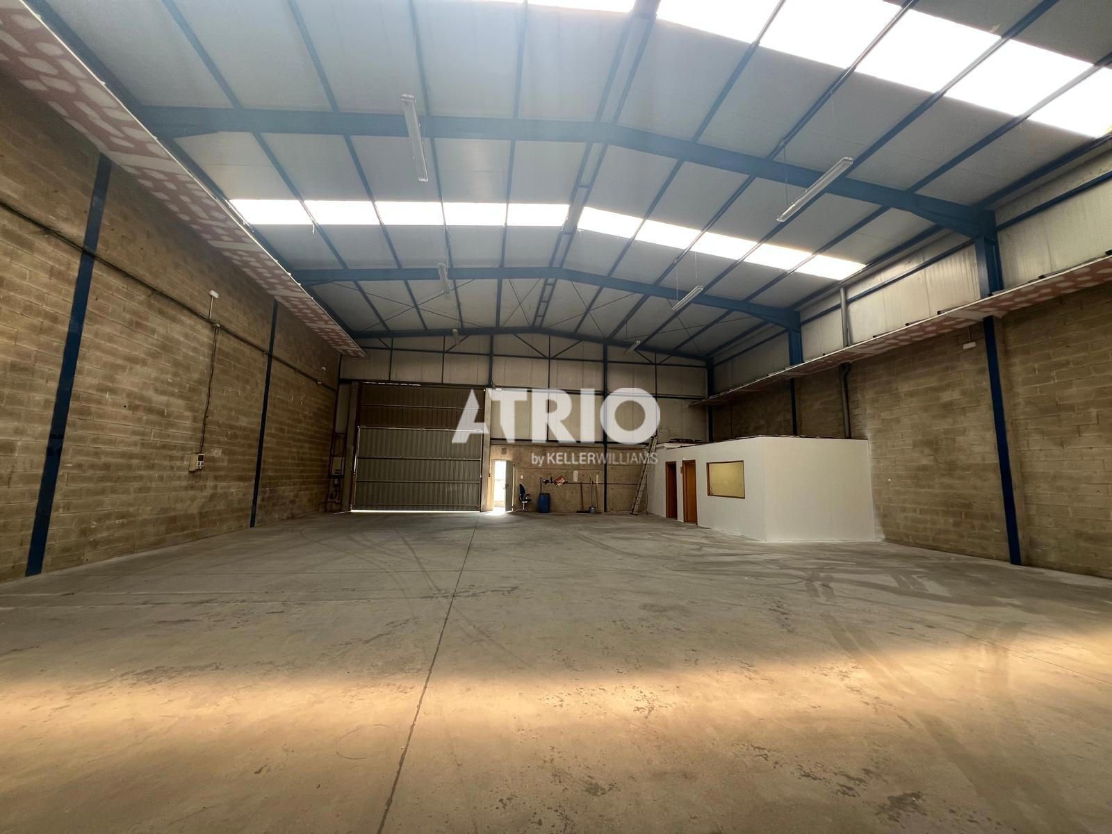 nave-industrial en burgos · universidades-3 €