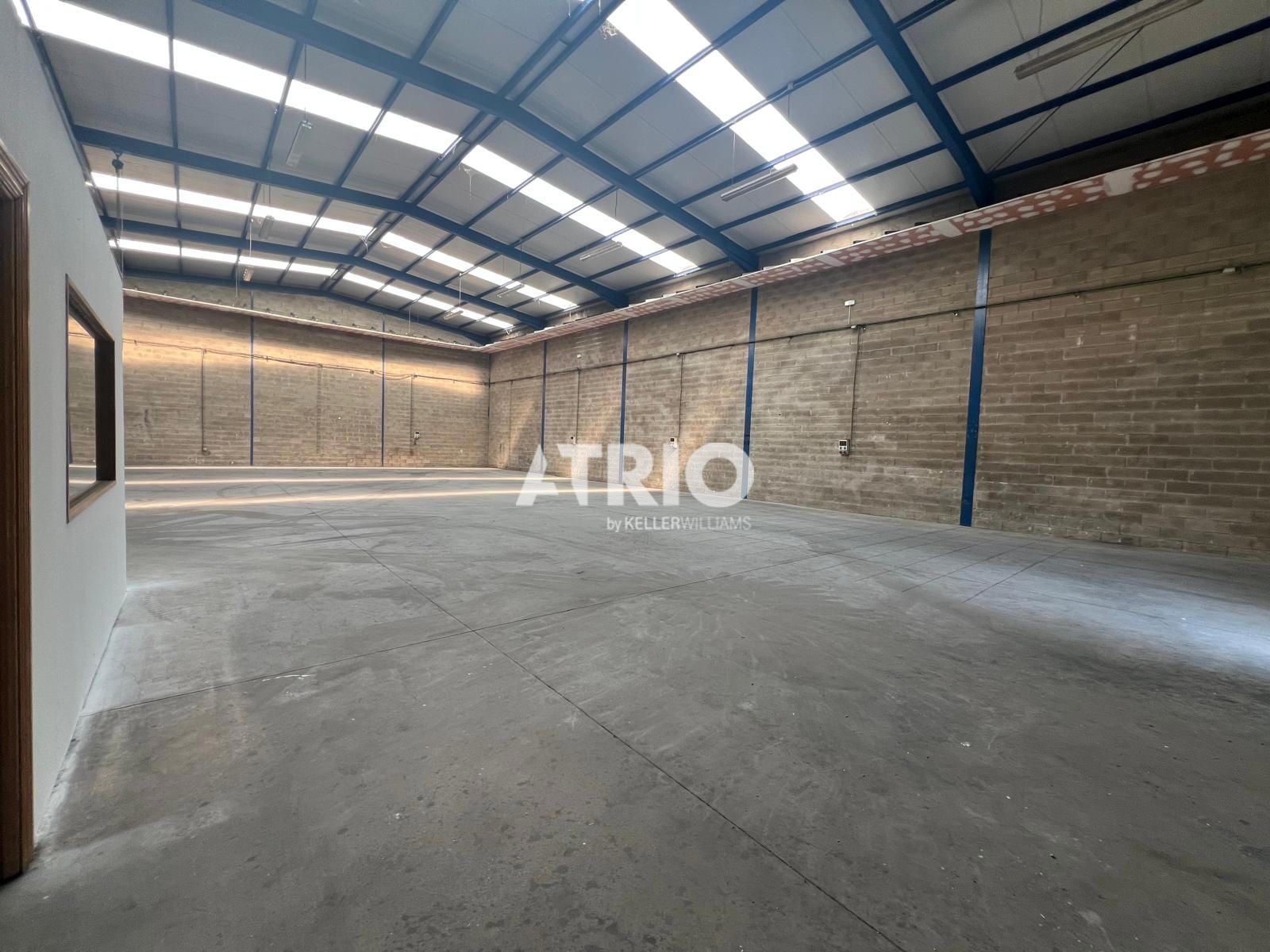 nave-industrial en burgos · universidades-3 €