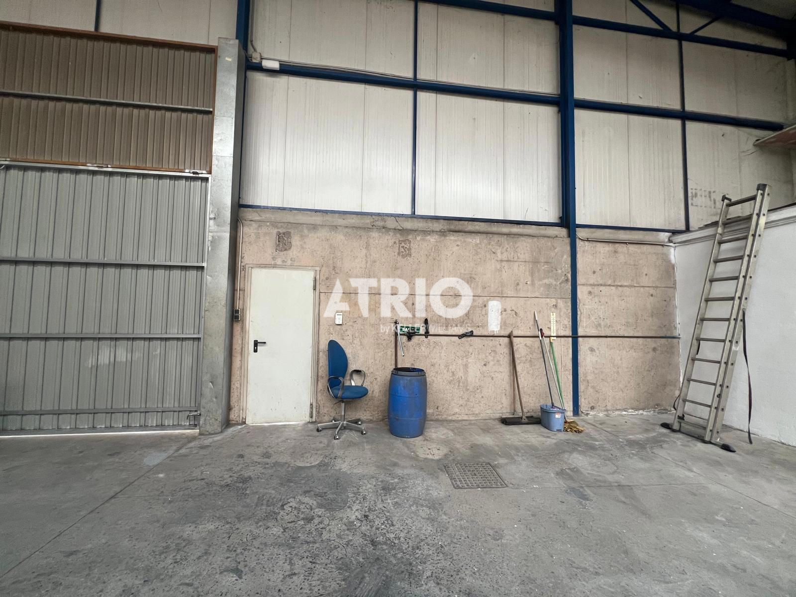 nave-industrial en burgos · universidades-3 €