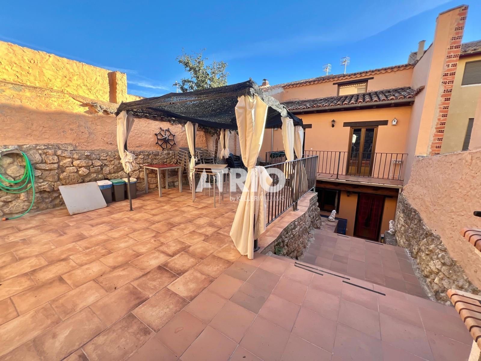 chalet en castrojeriz ·  230000€