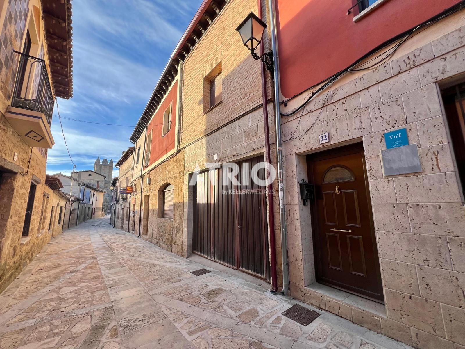 chalet en castrojeriz ·  230000€