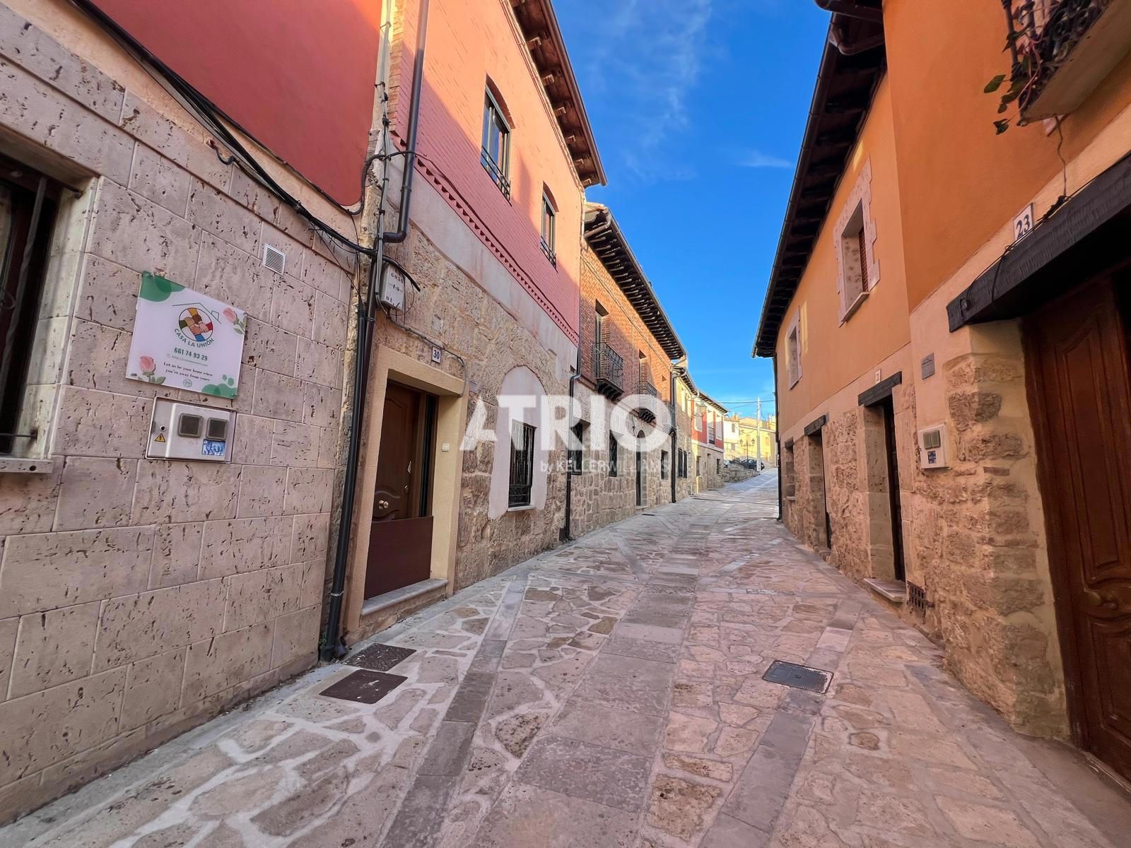 chalet en castrojeriz ·  230000€