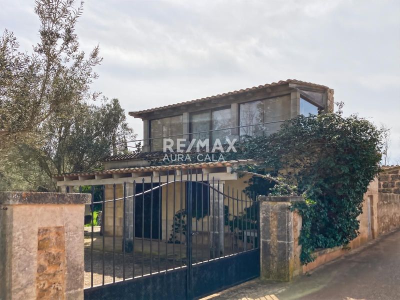 Detached Villa for sale Muro, Baleares. Ref: 1951. RE/MAX AURA