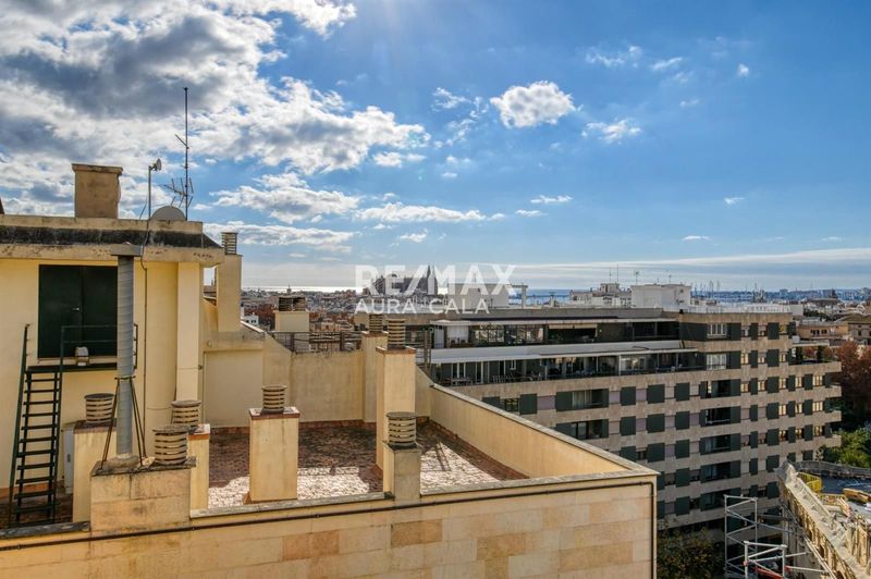 Piso en venta Palma De Mallorca, Baleares. Ref: 2304. RE/MAX AURA