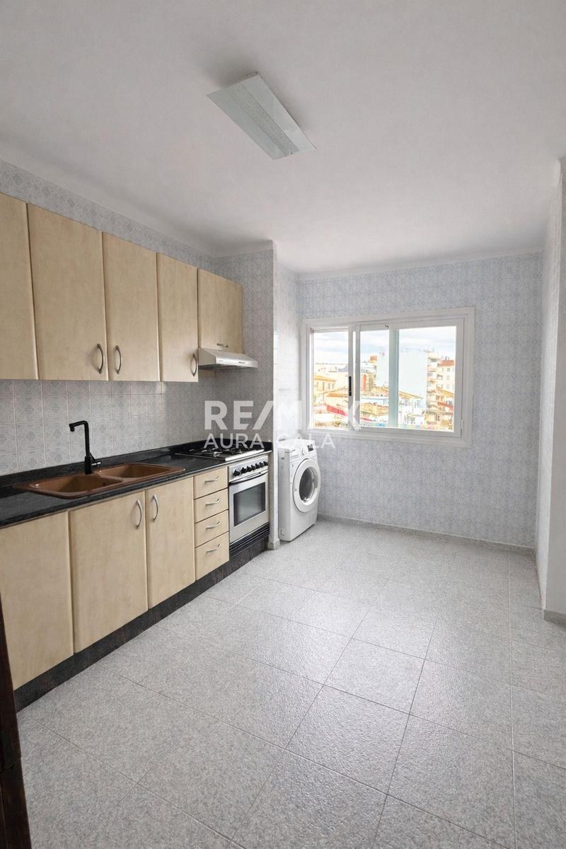 Flat for sale Palma De Mallorca, Baleares. Ref: 2339. RE/MAX AURA