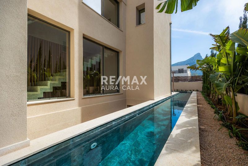 Chalet Independiente en venta Colonia de Sant Pere, Baleares. Ref: 2355. RE/MAX AURA