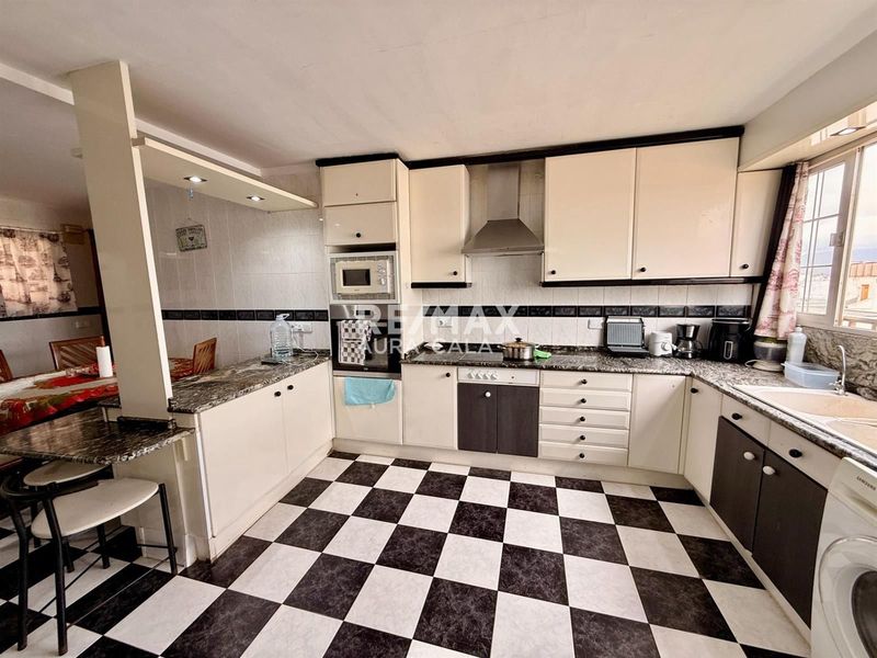 Piso en venta Palma De Mallorca, Baleares. Ref: 2360. RE/MAX AURA