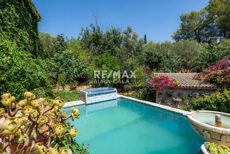 Chalet Independiente en venta Palma De Mallorca, Baleares. Ref: 2430. RE/MAX AURA