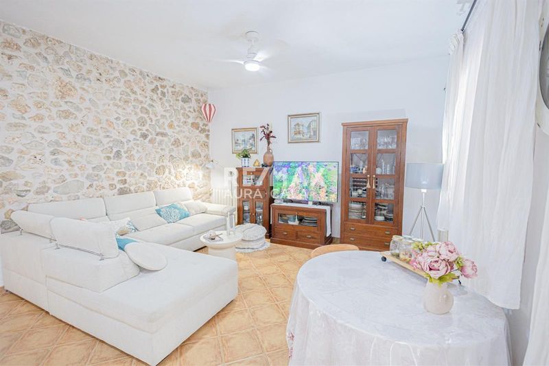 Chalet Independiente en venta Maria De La Salut, Baleares. Ref: 2434. RE/MAX AURA