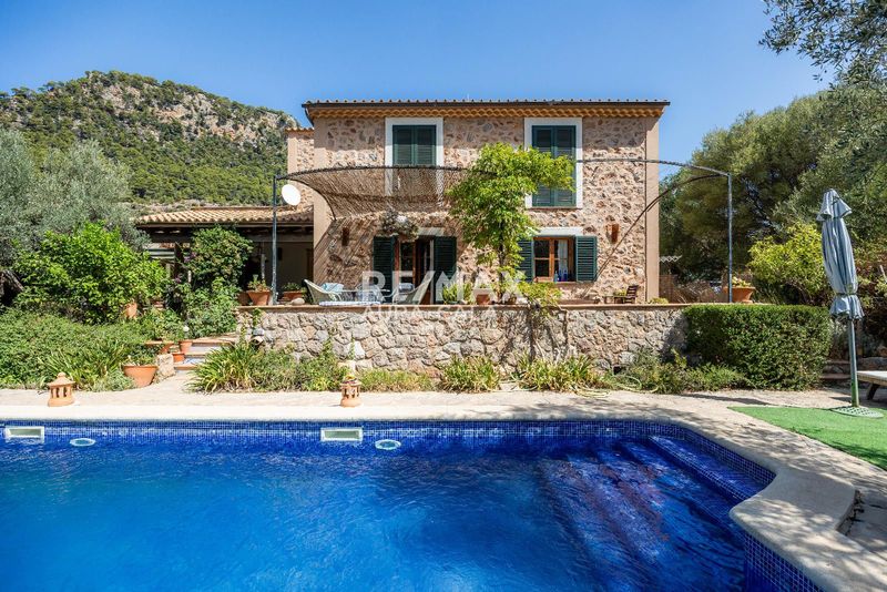House for sale Valldemossa, Baleares. Ref: 2460. RE/MAX AURA