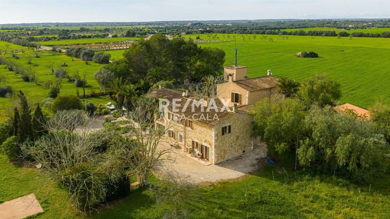Detached Villa for sale Campos, Baleares. Ref: 2468. RE/MAX AURA