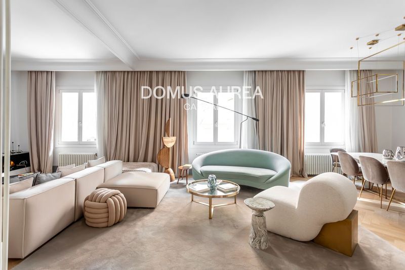 4-bed apartment with terrace in Almagro, Chamberí