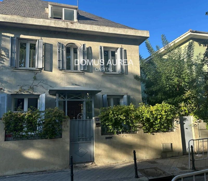 Chalet Independiente en venta Madrid. Ref: 4931. Domus Aurea Capital
