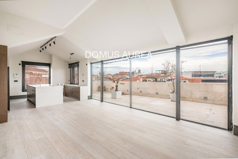 Ático en alquiler Madrid. Ref: 5459. Domus Aurea Capital