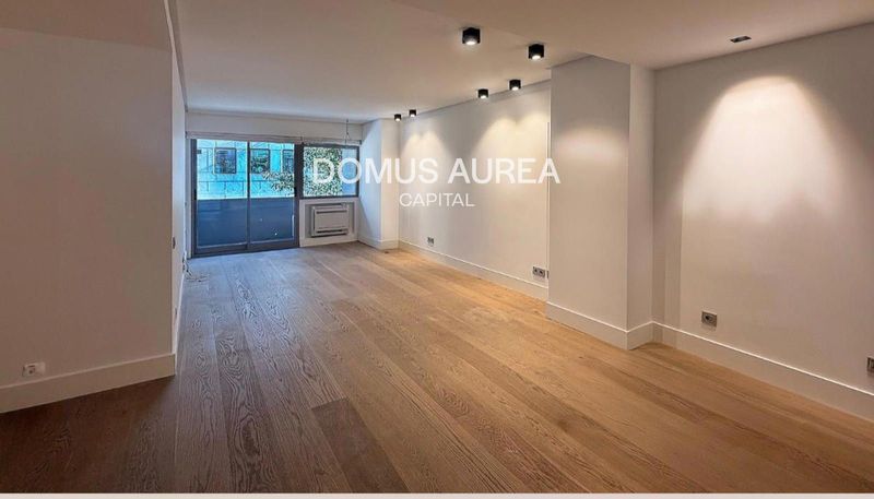 Flat for sale Madrid. Ref: 5477. Domus Aurea Capital