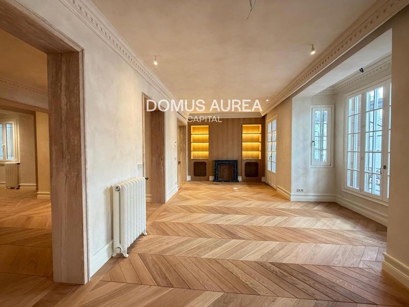 Renovated 3-bed apartment with lift in Recoletos, Salamanca