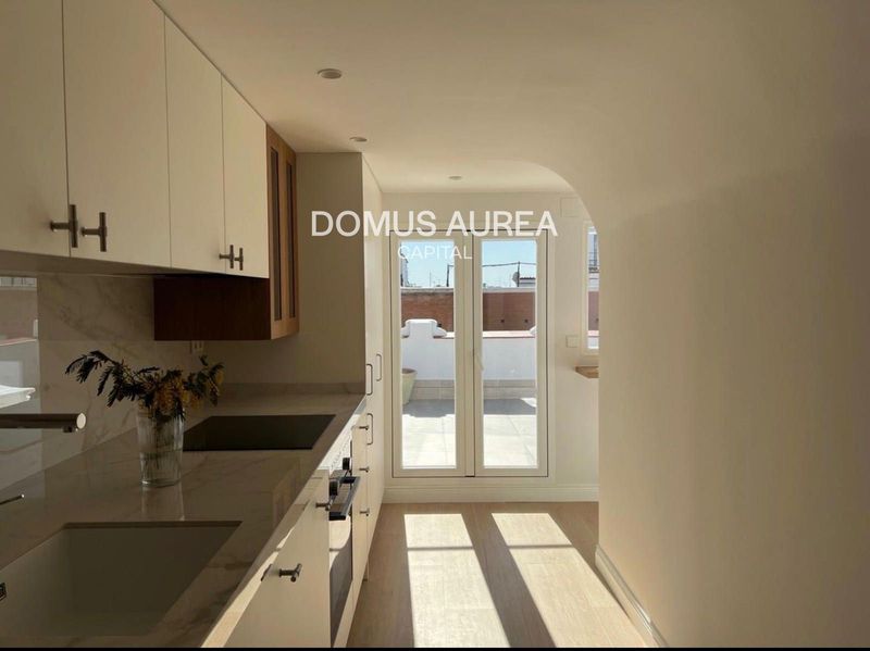 Ático en venta Madrid. Ref: 5598. Domus Aurea Capital