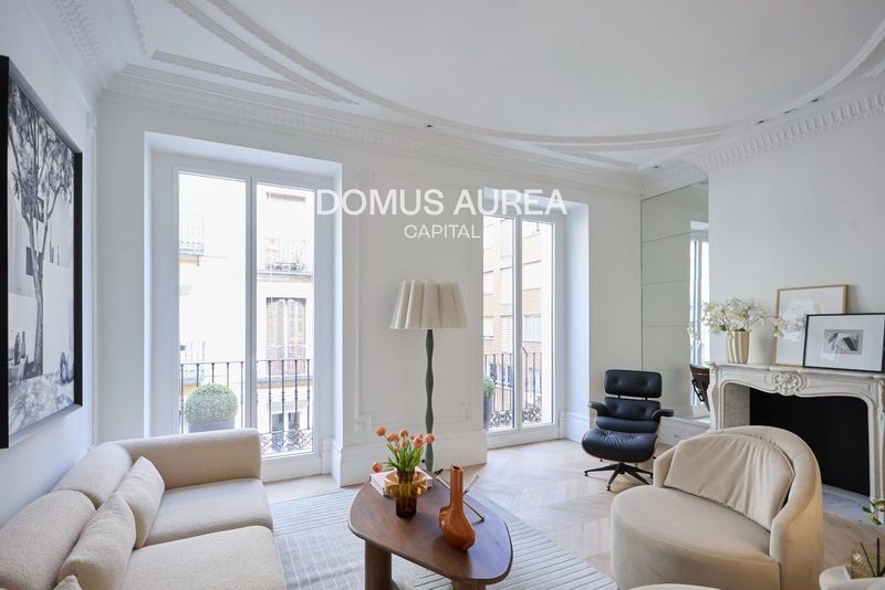 Ático en venta Madrid. Ref: 5754. Domus Aurea Capital