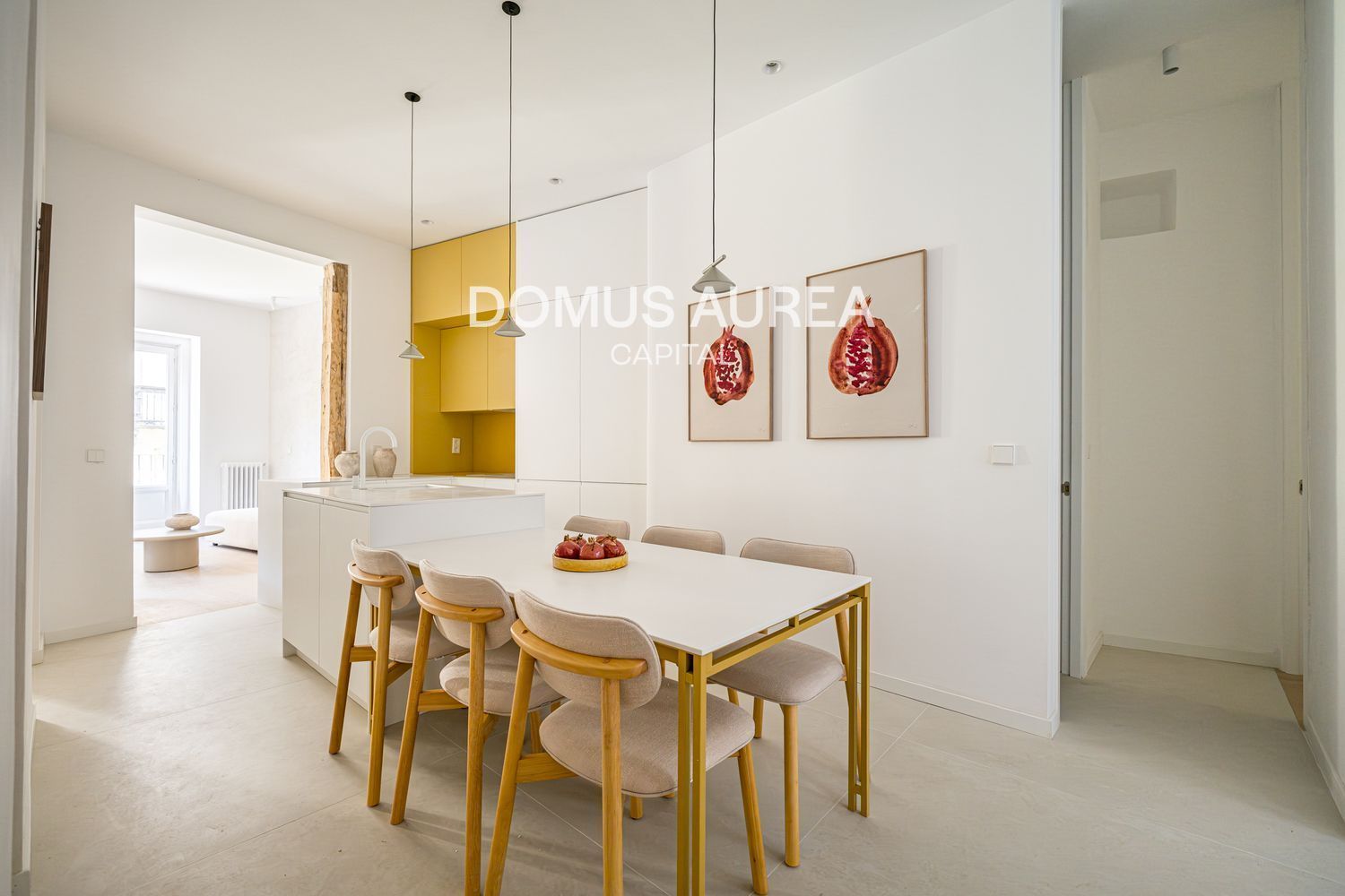 Renovated 3-bed apartment in Centro