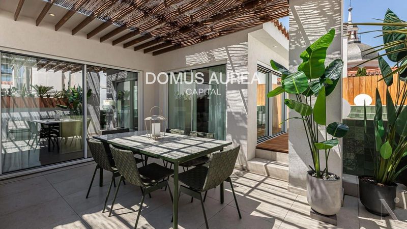 Spacious 3-bed penthouse with terrace in Castellana, Salamanca