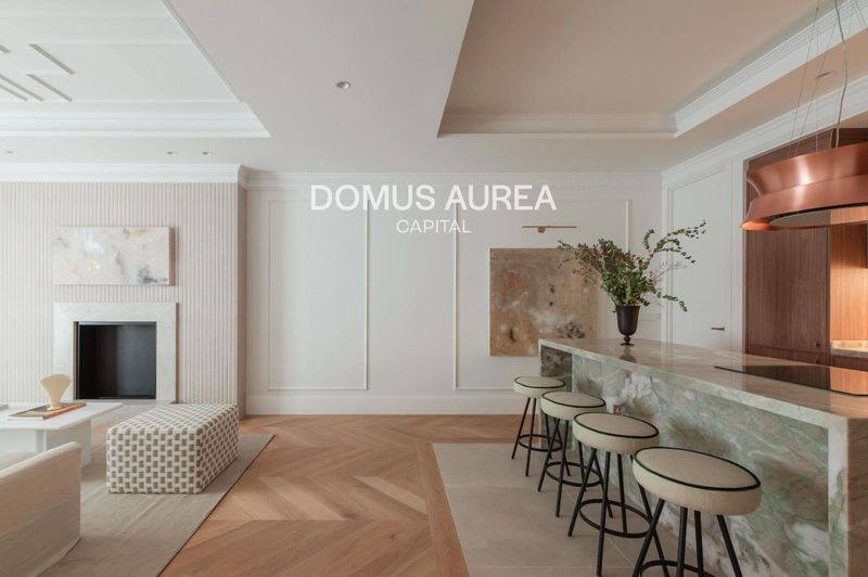 Photo of Bright 4-bed apartment with natural light in Ríos Rosas, Chamberí