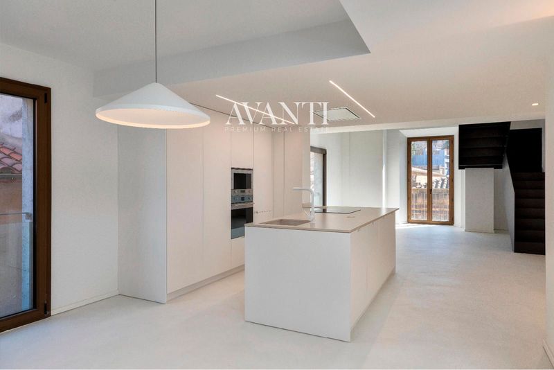 Ático en venta Girona. Ref: 1023. Avanti Premium Real Estate