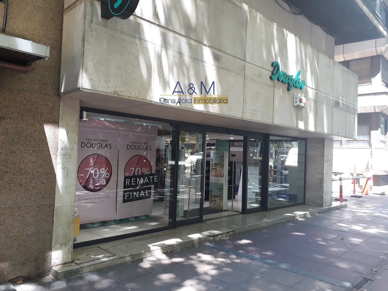 VENTA DE LOCAL EN RENTABILIDAD EN EL PASEO ZORRILLA - Foto 2