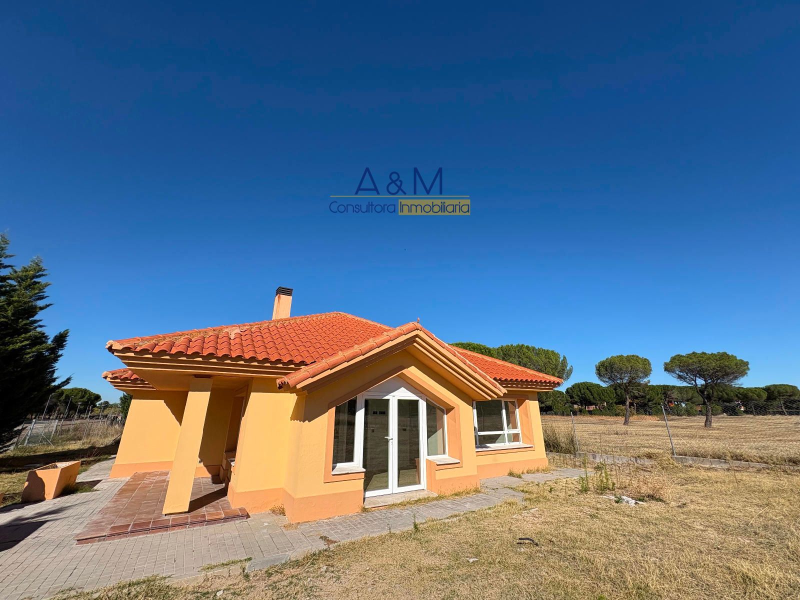 Local Comercial en venta Aldeamayor de San Martin, Valladolid. Ref: 6457. A&M Consultora Inmobiliaria