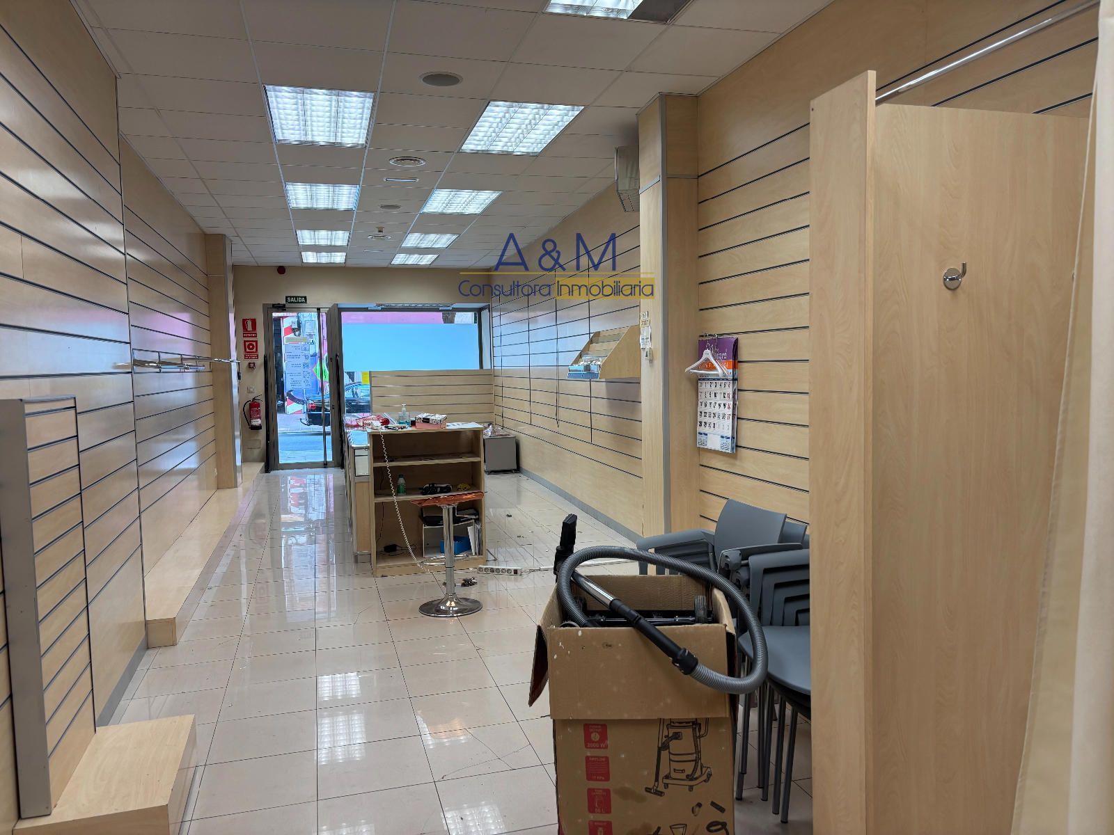 Trastero - VENTA DE LOCAL EN ZONA PLAZA SAN JUAN