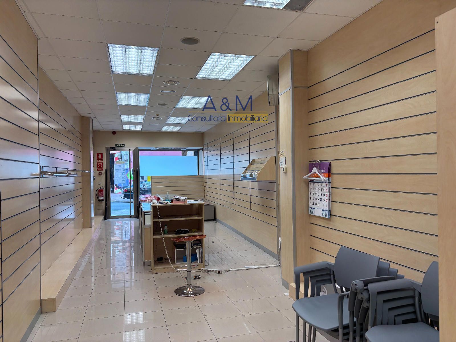 Trastero - VENTA DE LOCAL EN ZONA PLAZA SAN JUAN