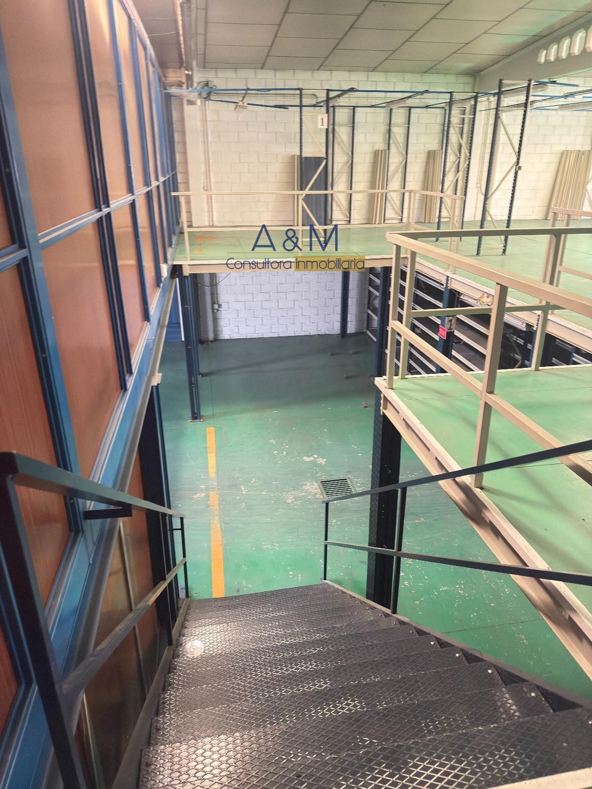 NAVE EN ALQUILER 500 M2 MAS 300 M2 DOBLADOS EN SAN CRISTOBAL