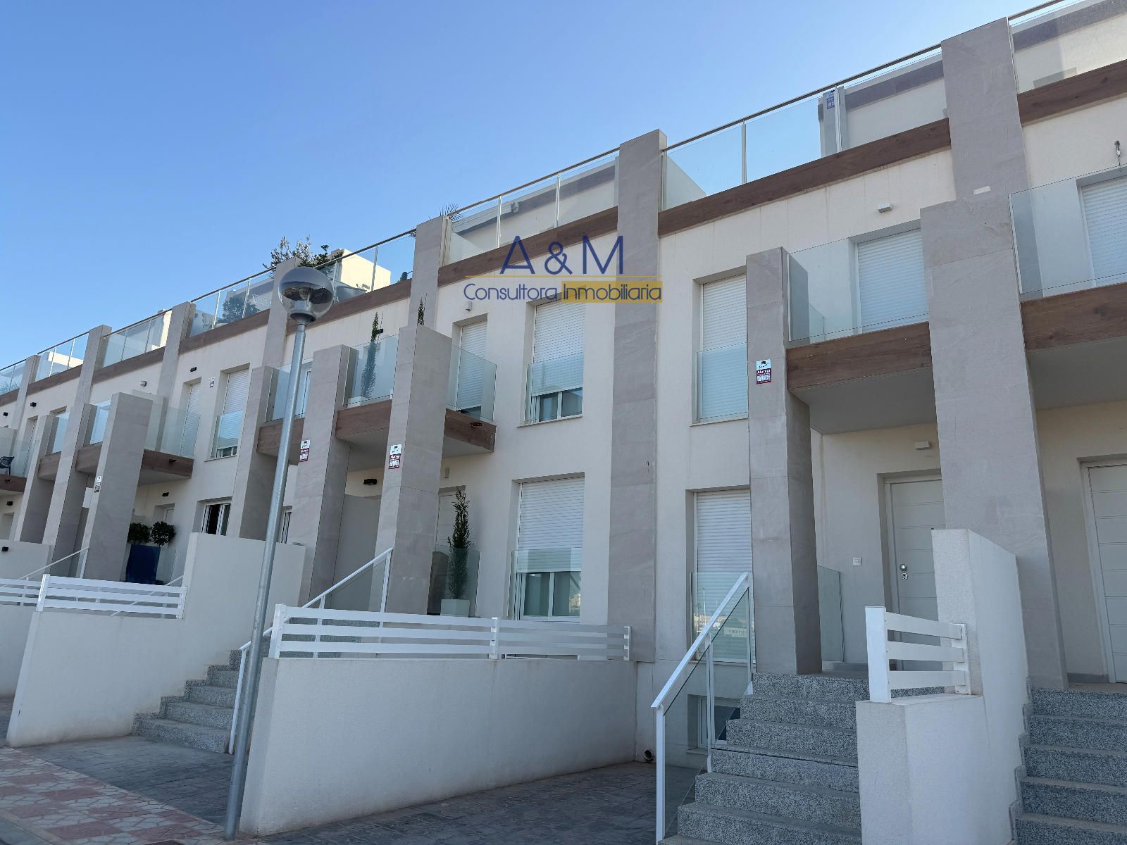 ADOSADO 2 HABITACIONES CON SOLARIUM EN GRAN ALACANT, ALICANTE