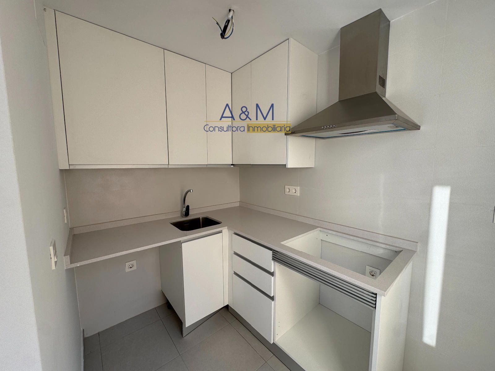 ADOSADO 2 HABITACIONES CON SOLARIUM EN GRAN ALACANT, ALICANTE