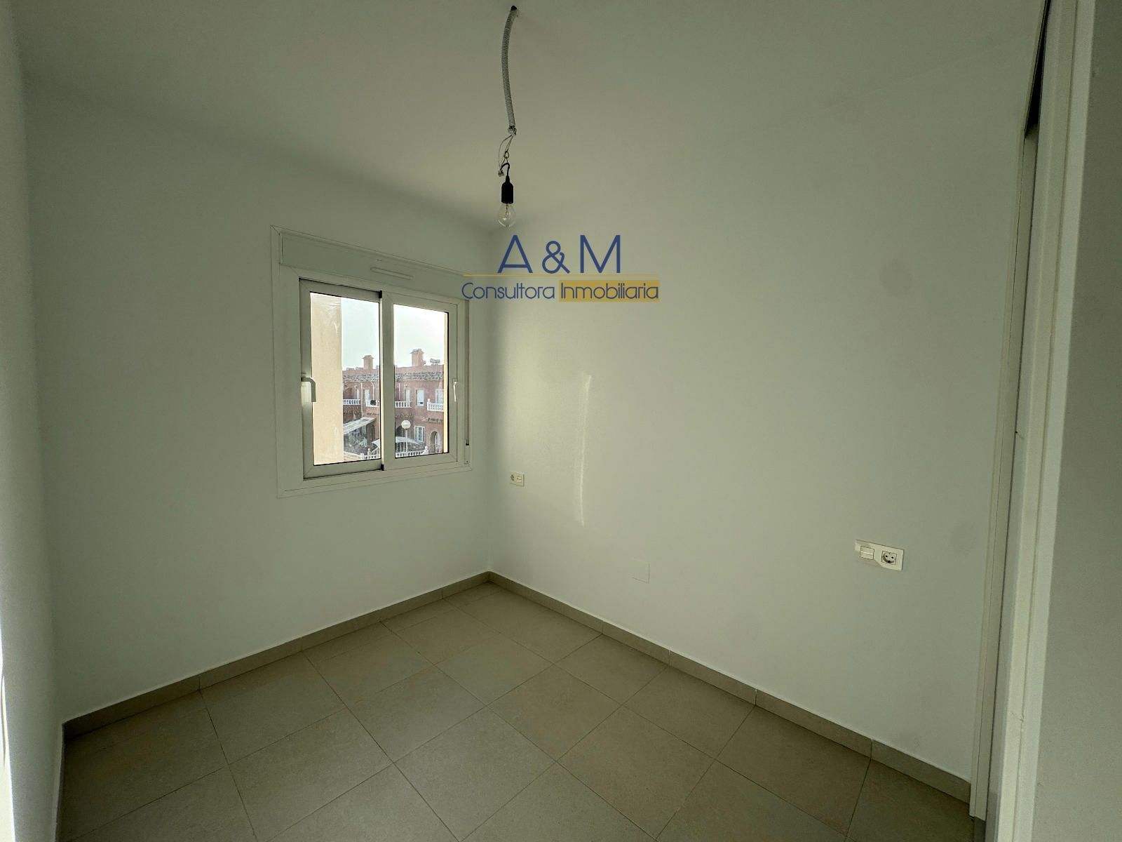 ADOSADO 2 HABITACIONES CON SOLARIUM EN GRAN ALACANT, ALICANTE