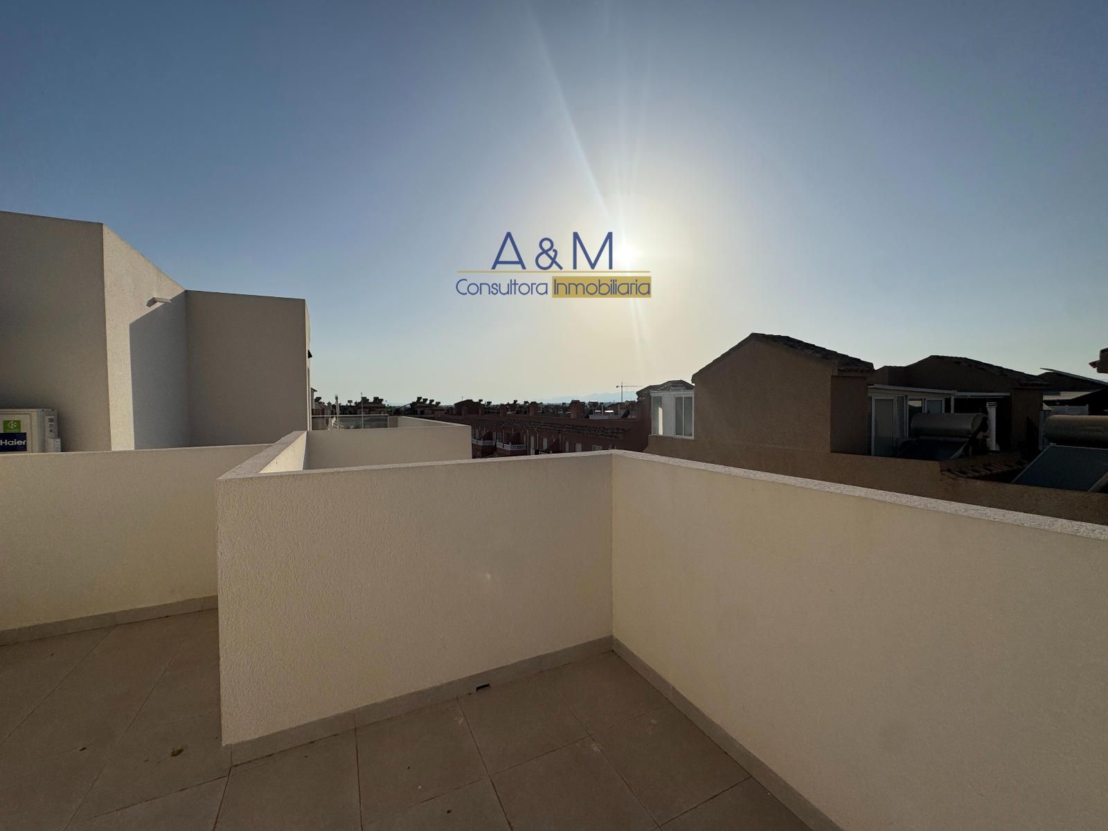ADOSADO 2 HABITACIONES CON SOLARIUM EN GRAN ALACANT, ALICANTE