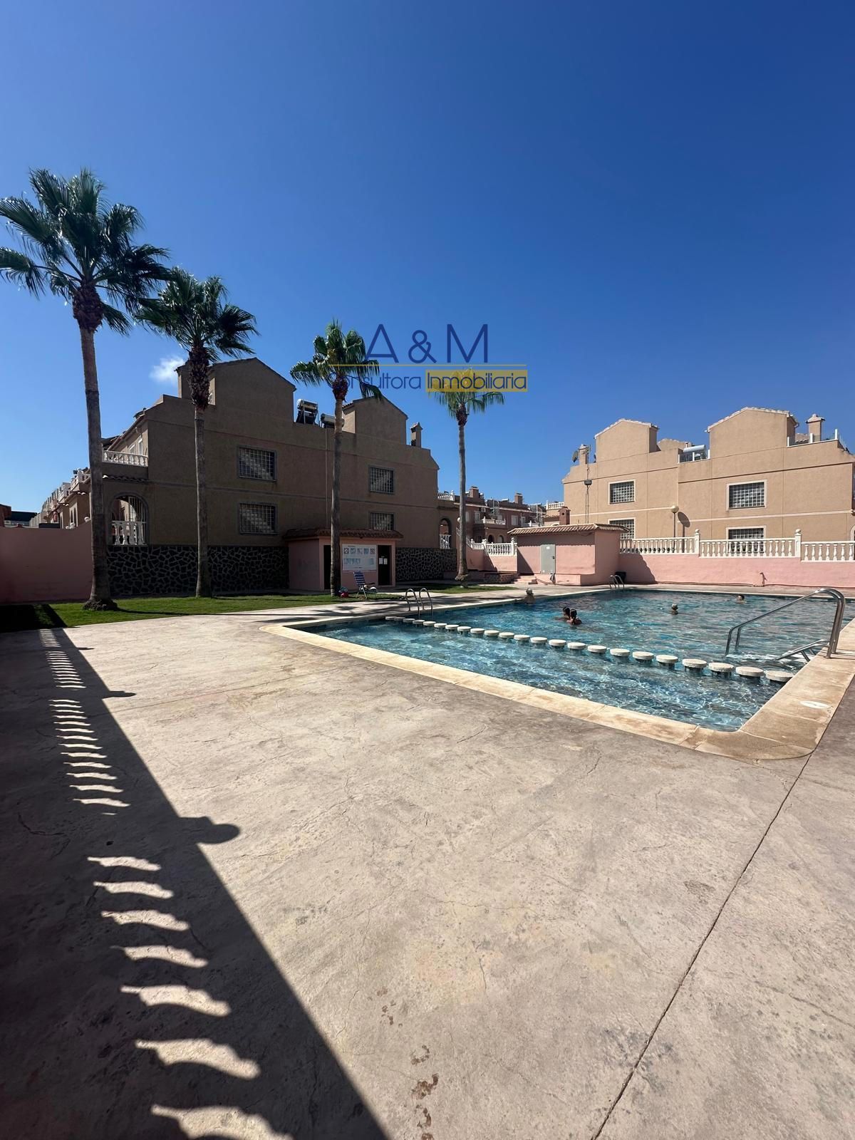 ADOSADO 2 HABITACIONES CON SOLARIUM EN GRAN ALACANT, ALICANTE