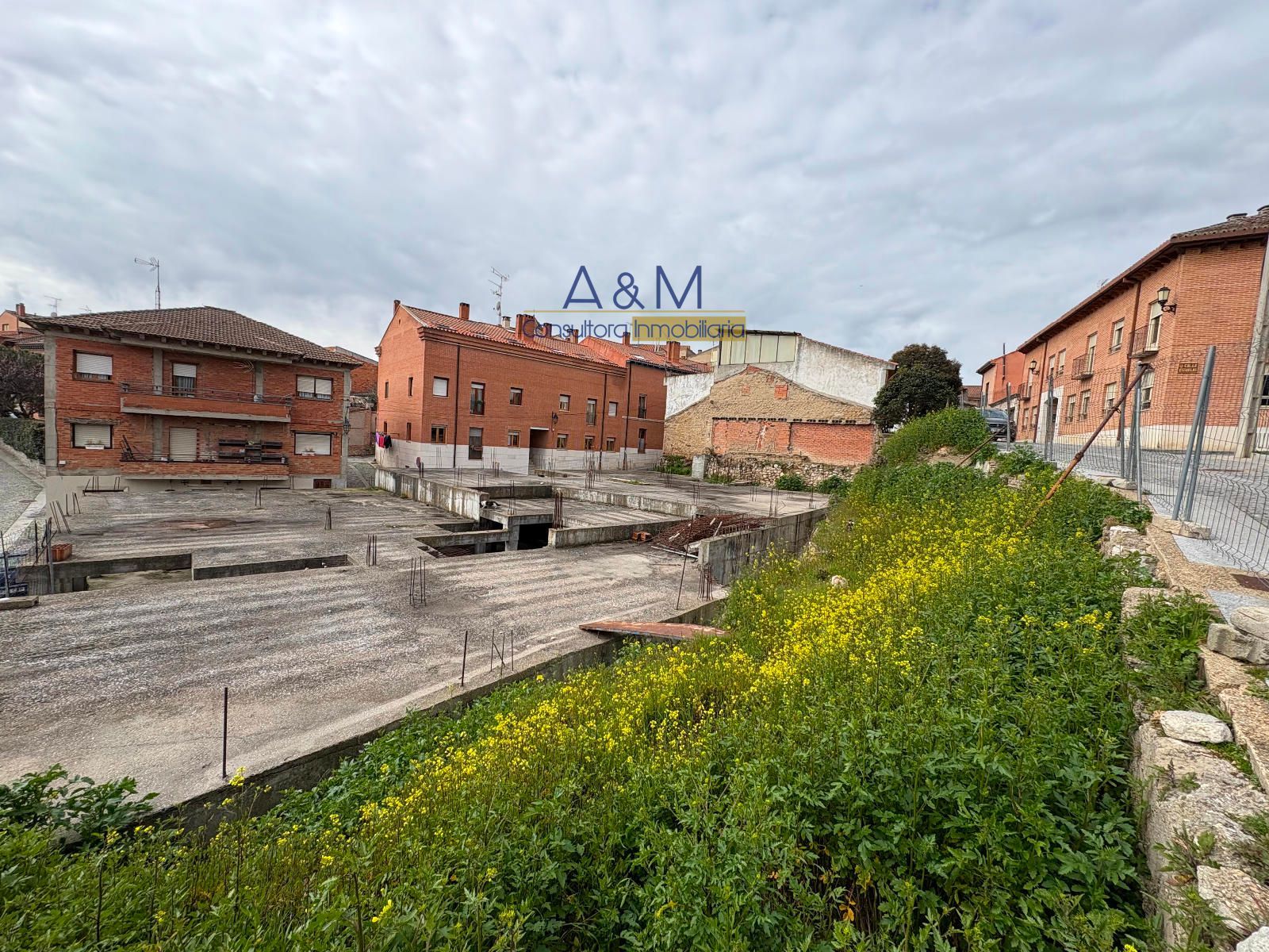 SE VENDE PEQUEÑO SOLAR EN SIMANCAS CON PROYECTO - Foto 9