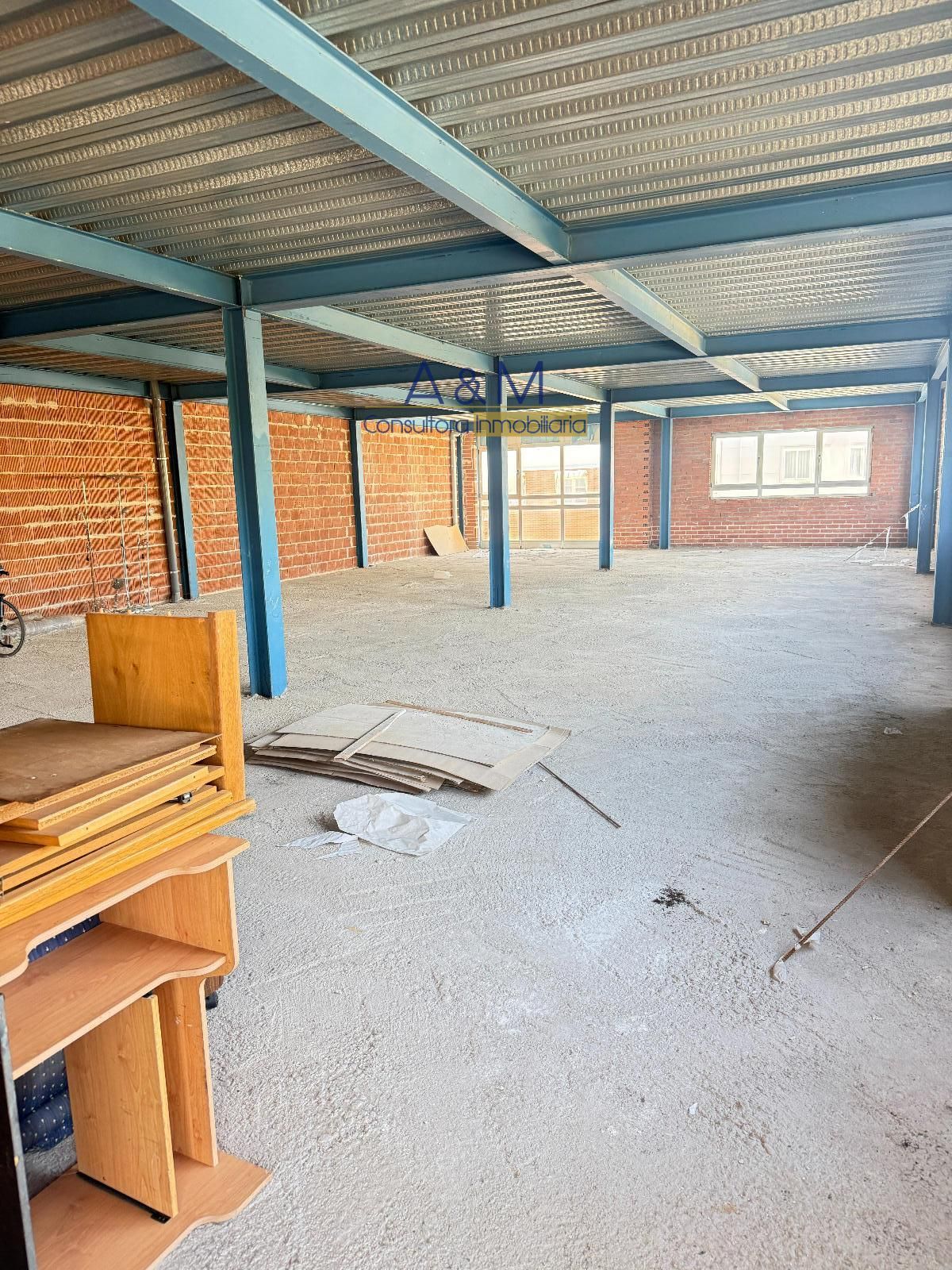 VENTA DE EDIFICIO DE 3 PLANTAS EN LA MORA - Foto 2