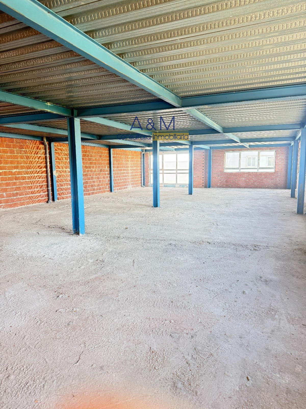 VENTA DE EDIFICIO DE 3 PLANTAS EN LA MORA - Foto 4