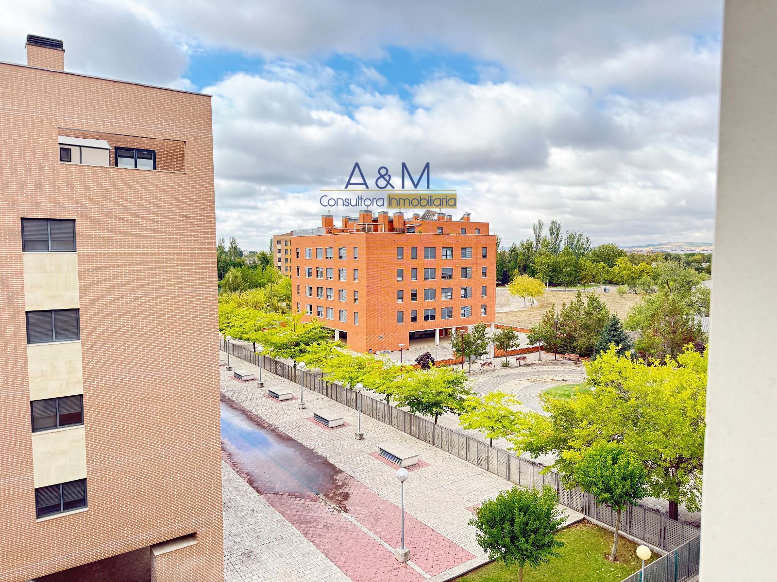 Exterior/Jardín - PISO EN VENTA ZONA HOSPITAL NUEVO