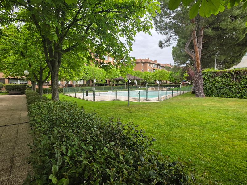 Flat for rent Pozuelo De Alarcón, Madrid. Ref: 1232. Inmoazabal