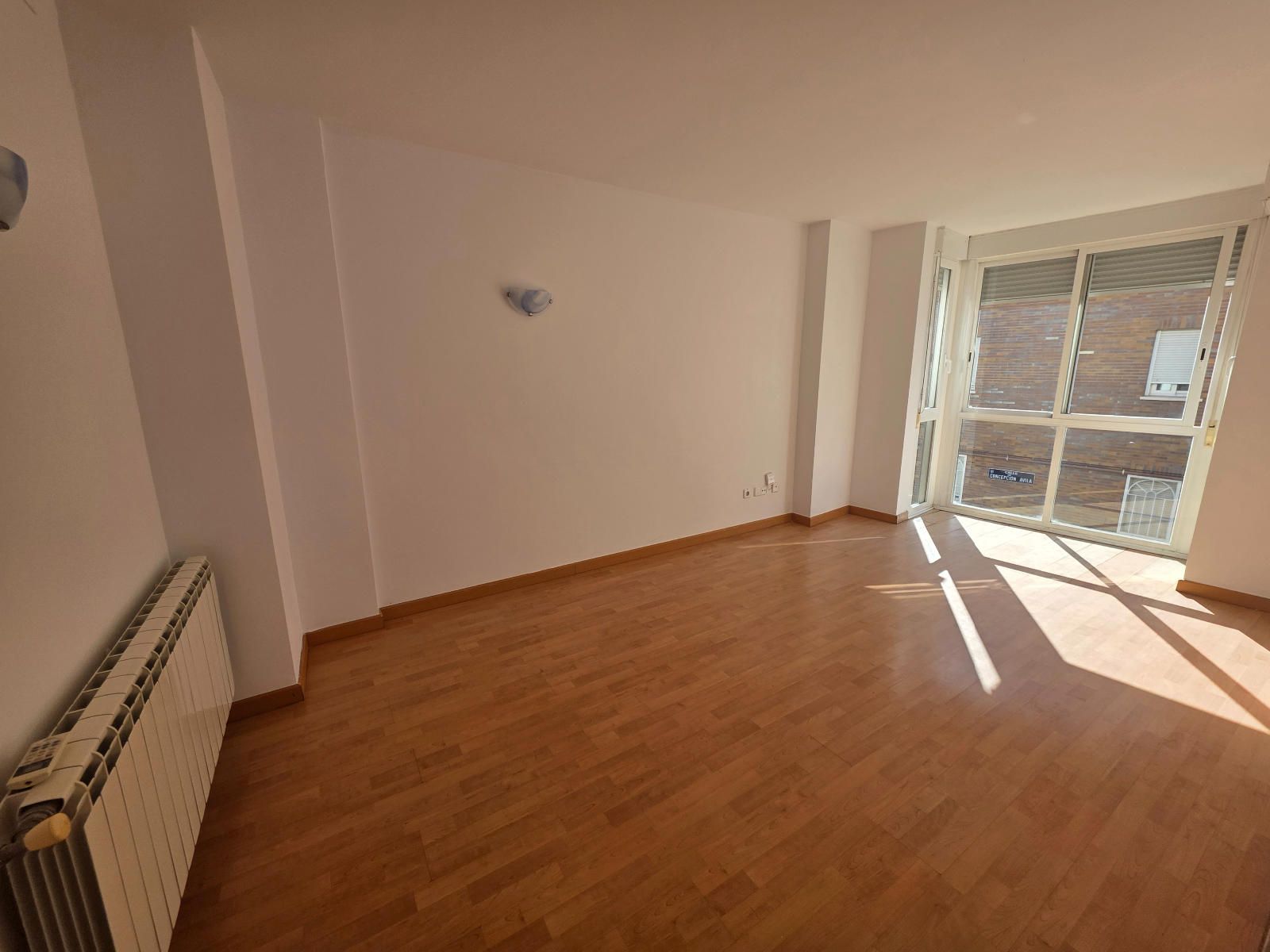 Flat for rent in Madrid - Foto 3