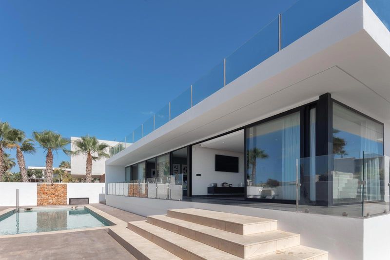 Chalet Independiente en alquiler Sant Jordi De Ses Salines, Baleares. Ref: 1097. Inmobaix 