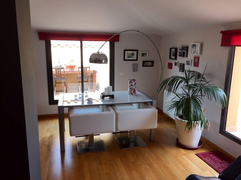 Dúplex en alquiler Castelldefels, Barcelona. Ref: 1199. 11.11 INMOBILIARIA BOUTIQUE